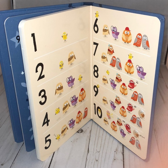 A Bedtime Countdown Owl Board Book - Picture 3 of 4